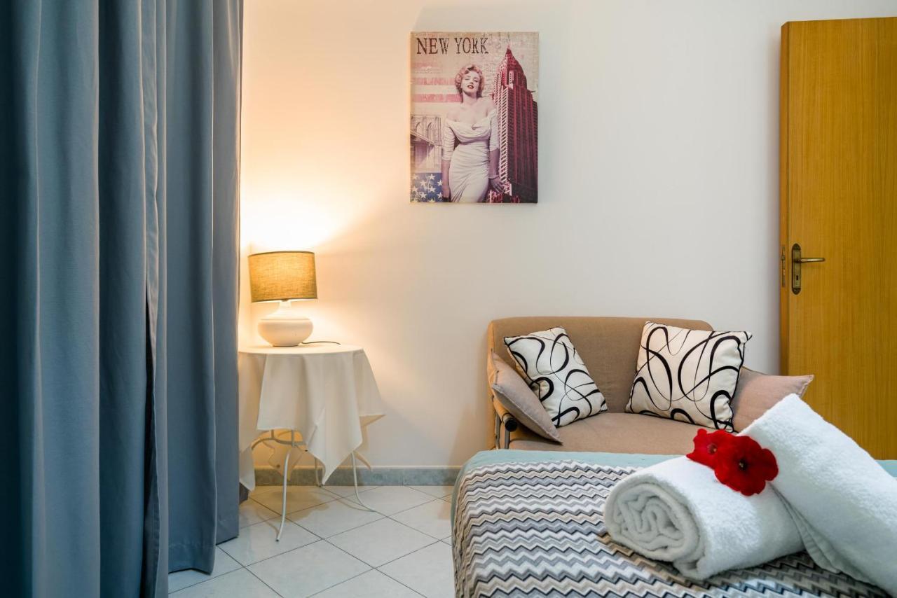 Апартаменты Loft Baia Di Летоянни Экстерьер фото