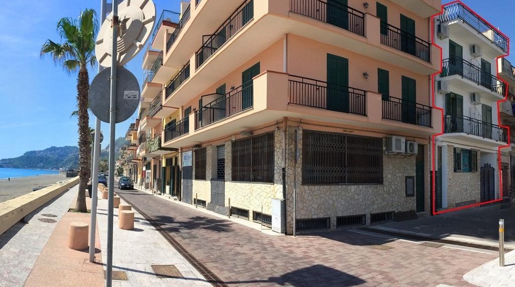 Апартаменты Loft Baia Di Летоянни Экстерьер фото